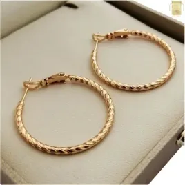 kolczyki-zlote-kola-duze-3-cm-stal-chirurgiczna-prezent-dla-kobiety-gratis