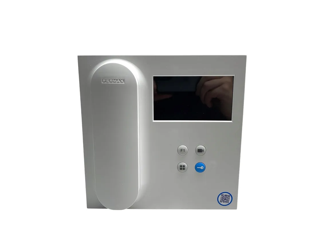 domofon-z-monitorem-fermax-veo-43-stan-powystawowy