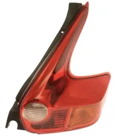 nissan-juke-10-14-lampa-tylna-prawa