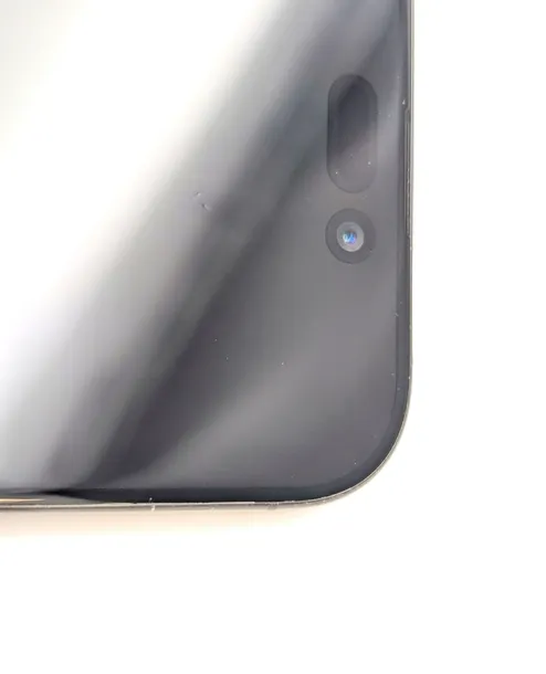 apple-iphone-16-pro-256gb-tytan-czarny-material-metal-szklo