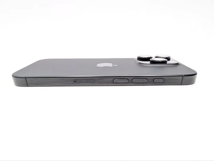 apple-iphone-16-pro-128gb-tytan-czarny-rozdzielczosc-nagrywanych-filmow-4k-1080p-fullhd-720p-hd