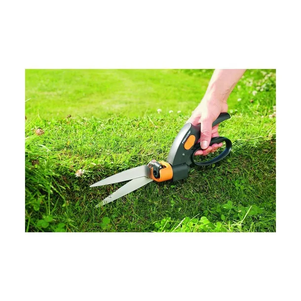 nozyce-do-trawy-gs42-servo-system-marka-fiskars