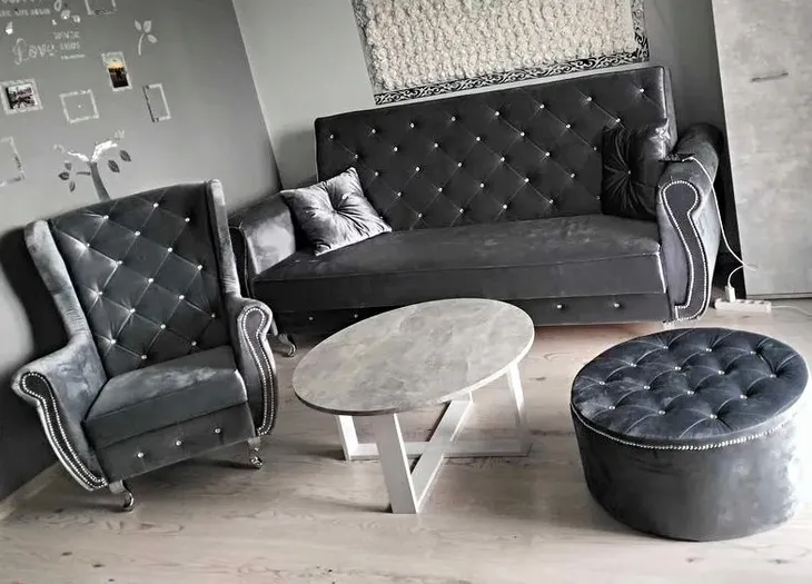 zestaw CHESTERFIELD z funkcją spania kanapa sofa + fotel uszak + pufa