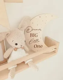 drewniana-dekoracja-do-pokoju-ksiezyc-dream-big-little-one