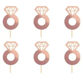 pikery-wieczor-panienski-pierscionki-z-diamentem-rose-gold-dekolo