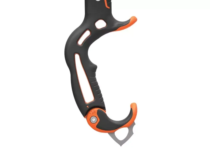 czekan-petzl-nomic-waga-z-opakowaniem-0-68-kg