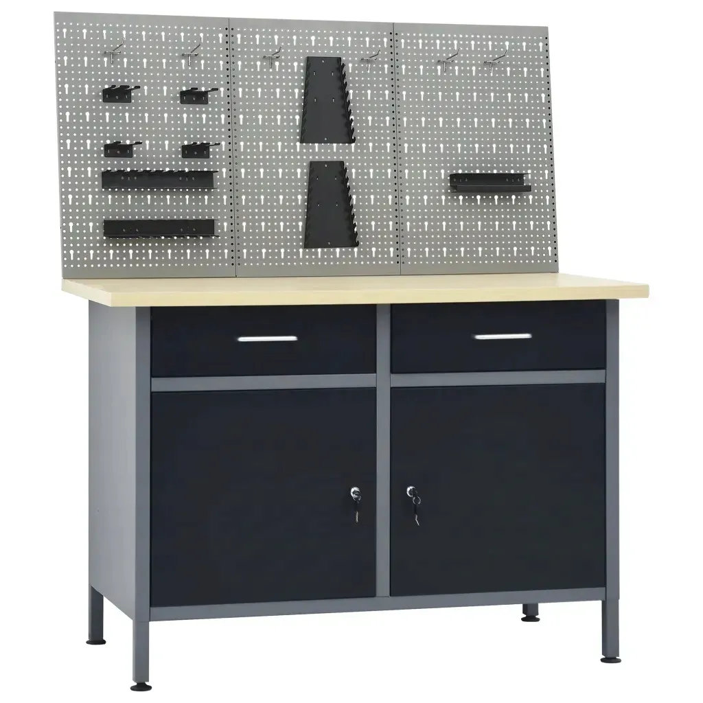 stol-roboczy-z-trzema-panelami-sciennymi