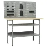 stol-roboczy-z-trzema-panelami-sciennymi