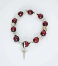 bransoletka-drewniana-bordo-dziesiatka-rozancowa-sw-benedykt-17-cm-m