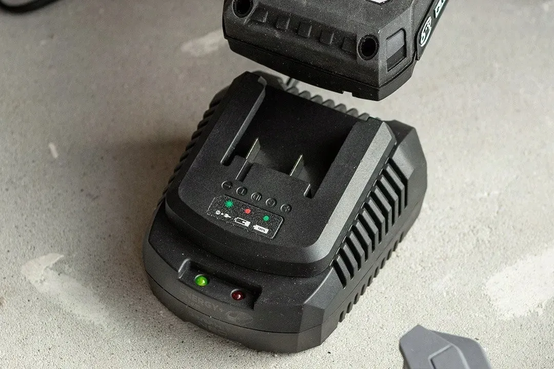 graphite-akumulator-40ah-18v-ladowarka-energy