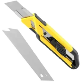 stanley-noz-z-ostrzem-lamanym-18mm-3-ostrza-w-komplecie-tpr-stht10266-1