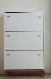szafka-na-buty-uchylna-biala-dab-craft-na-nogach