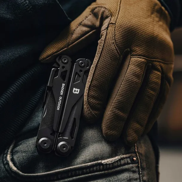 badger-outdoor-multitool-solid-black
