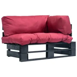 sofa-ogrodowa-z-palet-z-czerwonymi-poduszkami-sosna