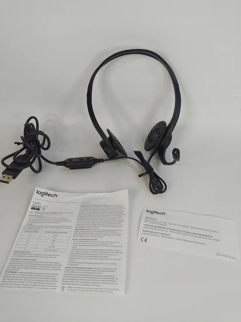 sluchawki-nauszne-logitech-pc960