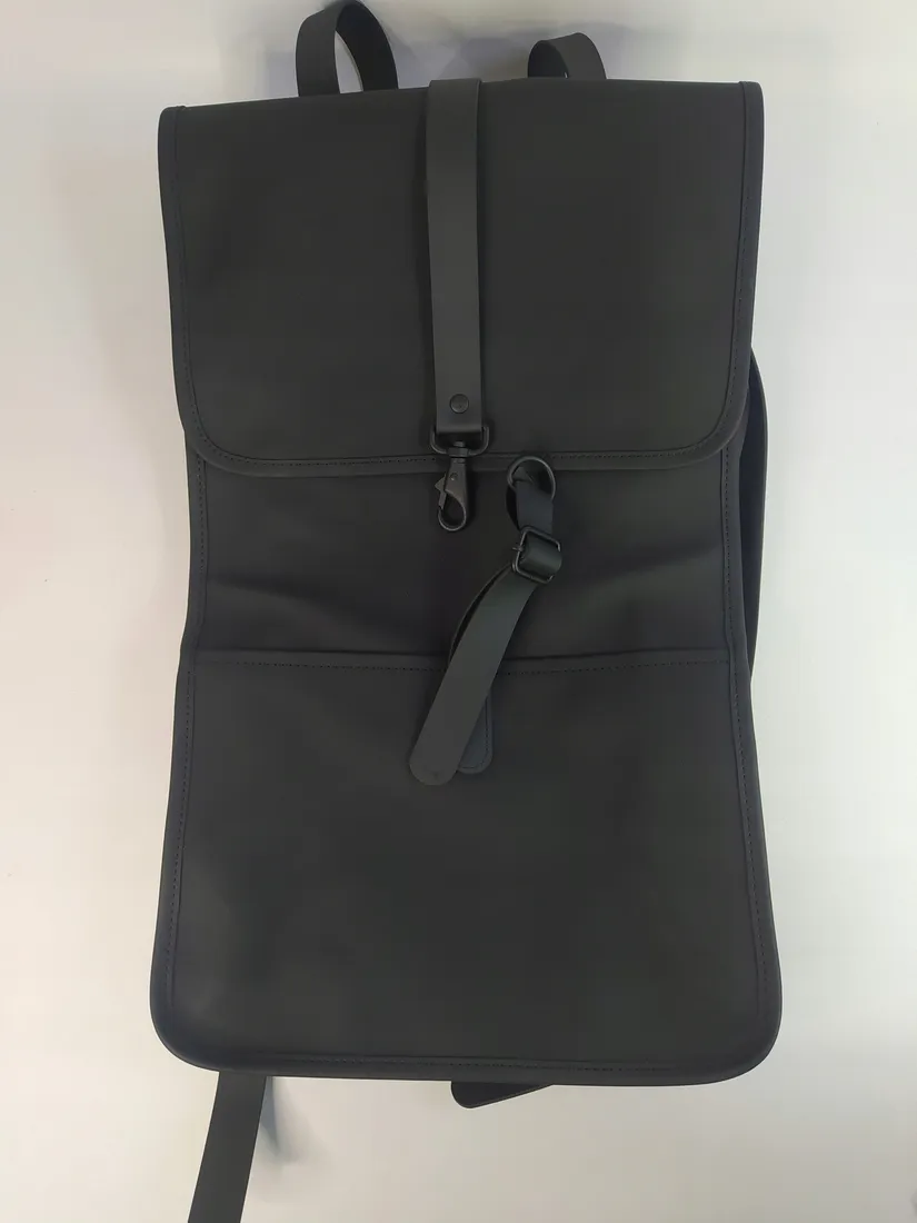 plecak-rains-backpack-mini-12800-01