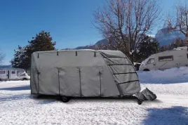 oslona-na-przyczepe-caravan-cover-550-600-brunner