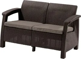 sofa-ogrodowa-2-osobowa-z-poduszkami-rattan-corfu-curver-keter-brazowa