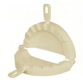 forma-do-pierogow-calzone-pierogownica-bezowa-15cm