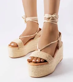 bezowe-espadryle-na-platformie-silvetta