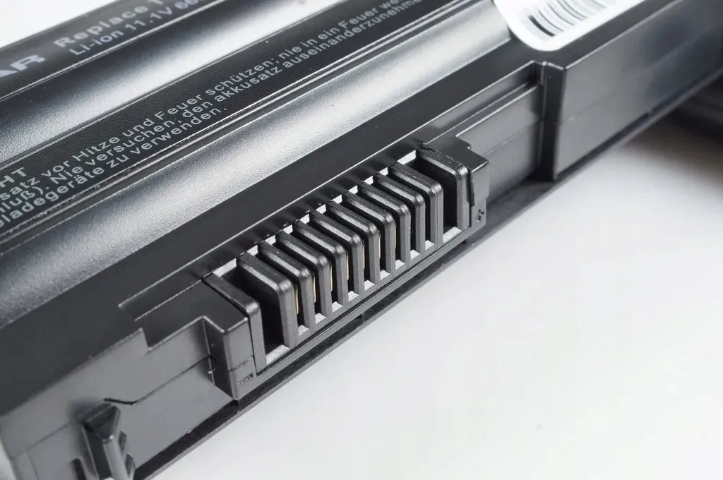 bateria-do-dell-latitude-e5430-e5530-e6420-e6430-e6440-e6520-e6530-e6540-stan-nowy