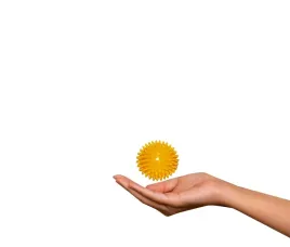 pilka-do-masazu-i-rehabilitacji-z-kolcami-masujaca-halcamp-6-cm
