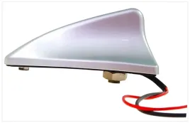 g4i35-antena-samochodowa-uniwersalna-rekin-srebrna-am-fm-db13054