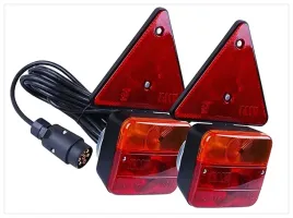 koddb-86696-lampy-tylne-zespolone-y1g02-przyczepy-trojkat