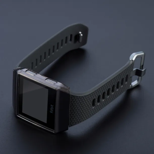 oryginalny-case-etui-futeral-bumper-ochronny-marki-yivo-do-fitbit-ionic-waga-z-opakowaniem-0-004-kg