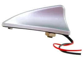 antena-samochodowa-uniwersalna-rekin-srebrna-am-fm-g5w66