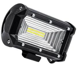 lampa-robocza-halogen-led-szperacz-awl35-24-led-c8d12