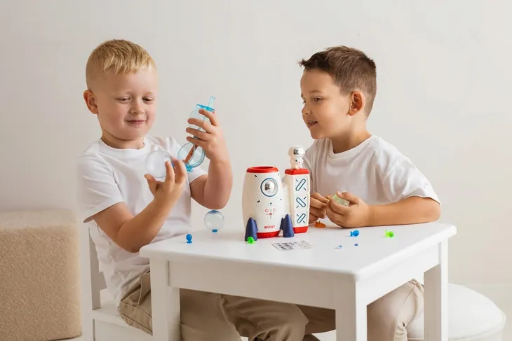 fabryka-radosci-kosmiczne-balony-wysokosc-produktu-11-cm
