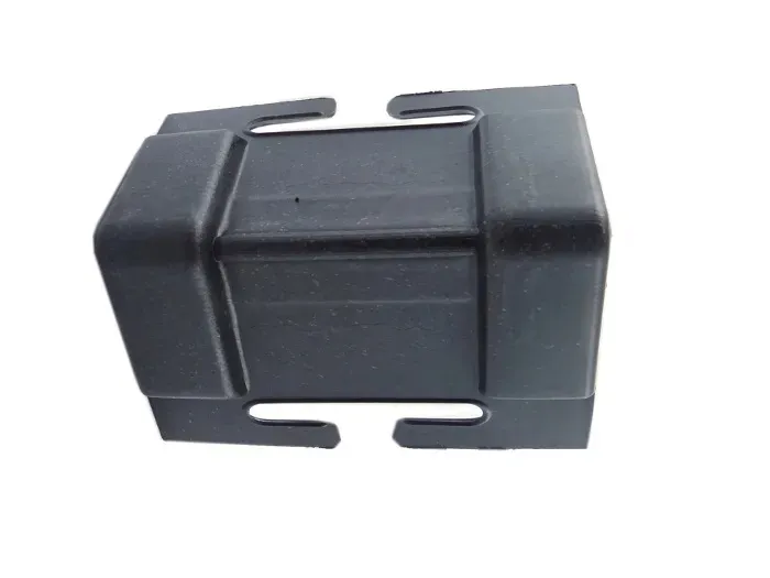 naroznik-ochronny-do-palet-paczek-katownik-czarny-kod-producenta-590
