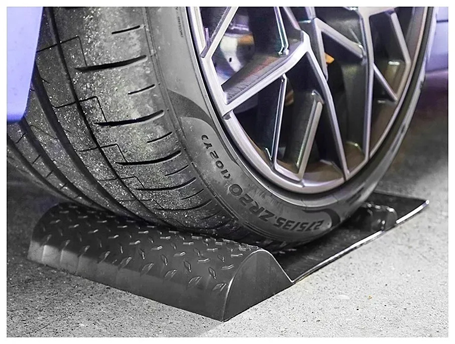 mata-parkingowa-z-klinem