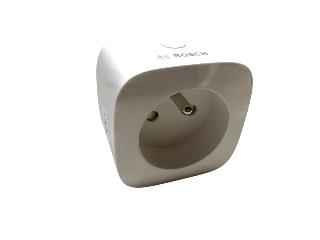 inteligentne-gniazdo-bosch-smart-home-8750001301-stan-powystawowy