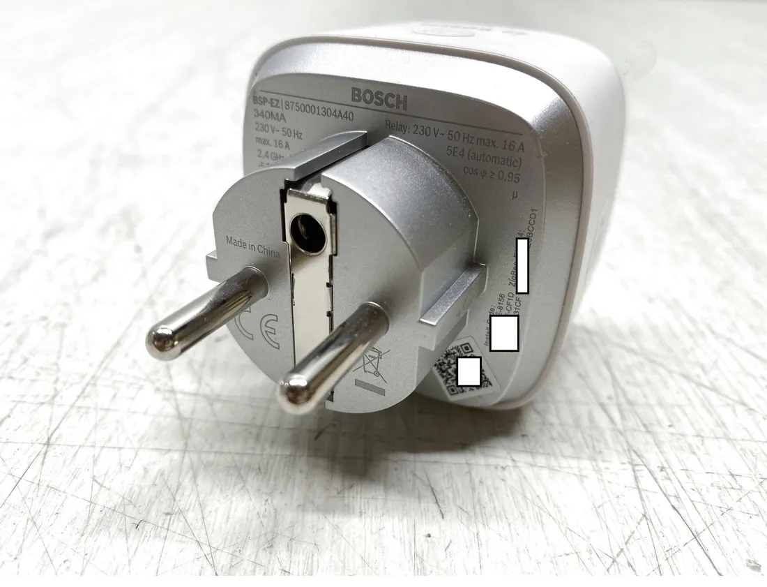 inteligentne-gniazdo-bosch-smart-home-8750001301-stan-powystawowy