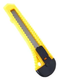 a2u81-nozyk-wysuwany-lamany-18-mm-ostry-noz-do-tap