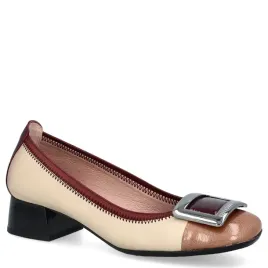 czolenka-premium-z-klamra-hispanitas-chi243673-bezowe