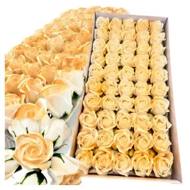 bialo-zlote-roze-mydlane-prezent-kwiaty-flower-box-glowka-50sztuk
