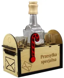 skrzynka-przesylka-specjalna-karafka-z-kieliszkami-6-szt-zawieszka-gratis
