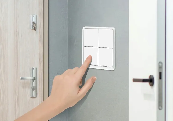 przelacznik-tuya-4-kanaly-12-scen-zigbee-zawiera-baterie-tak
