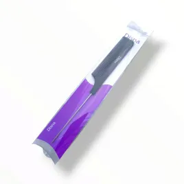 disna-grzebien-z-metalowym-szpikulcem-do-rozdzielania-pasm-228-cm