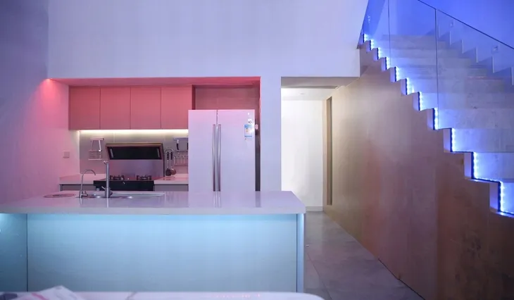 inteligentna-tasma-led-yeelight-lightstrip-1s-zuzycie-energii-kwh-1000h-8-kwh