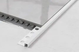 listwa-narozna-wykonczeniowa-aiq-aluminiowa-biala-matowa-105-mm-x-270-cm