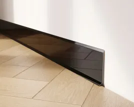 listwa-przypodlogowa-f-cokol-czarny-polysk-8cm-x-270cm