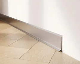 listwa-przypodlogowa-f-cokol-srebrny-matowy-6cm-x-270cm