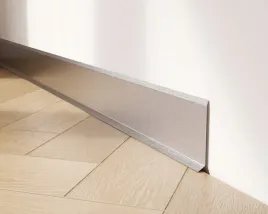 listwa-przypodlogowa-f-cokol-srebrny-matowy-8cm-x-270cm