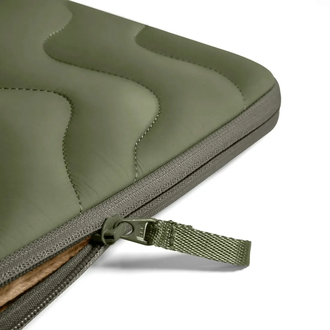 pokrowiec-etui-na-laptopa-tomtoc-16