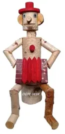piekna-ozdoba-figurka-ogrodowa-z-harmonia-ludzik-z-brzozy-dom-wik