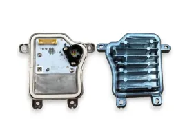sterownik-reflektora-10pin-8led-drl-prawy-przod-do-audi-q5-80a-998-474-b